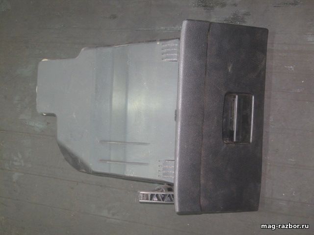 Крышка вещевого ящика Ford Mondeo IV (07 - 14) 
