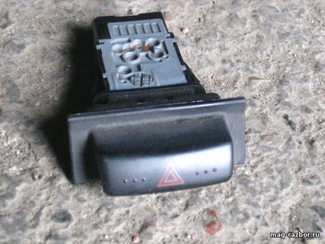 Выключатель аварийки Mazda MPV II (LW) 